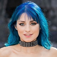 Jewelz Blu