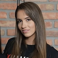 Lili Charmelle