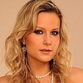 Samantha Jolie