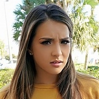 Sofie Reyez
