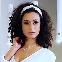 Stacy Bloom