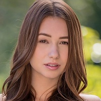 Taylor Sands